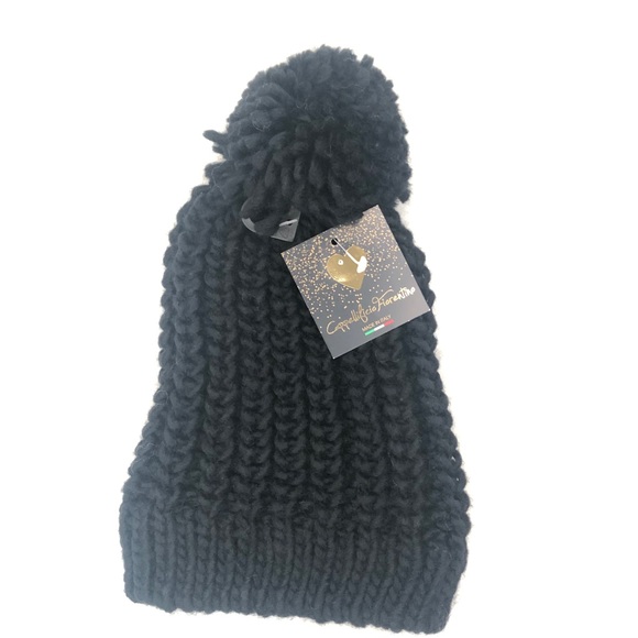 Cappellificio Fiorentinon Cable Knit Black Beanie - Picture 5 of 5